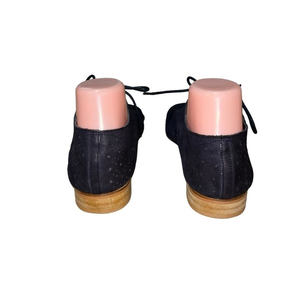 Zara Basic Women's Size 41 / US 10.5 Lace up Suede Loafers Lasercut Perforated - Picture 5 of 8